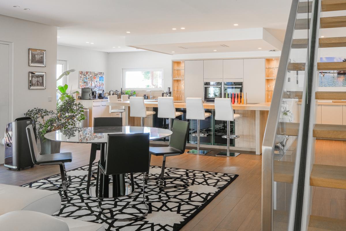 Magnifique villa passive sur terrain de 27 ares avec piscine