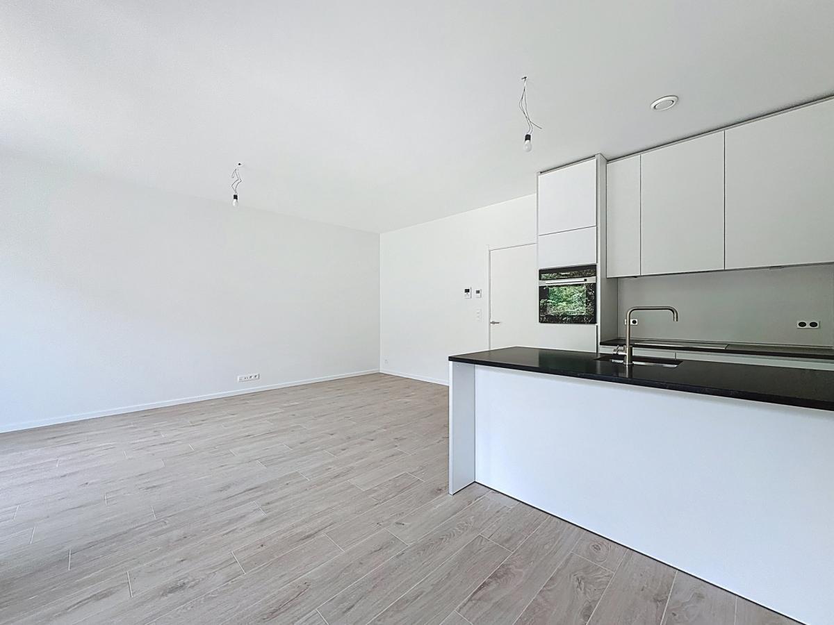 Souverain/Mix : Superbe appartement neuf + terrasse +parking