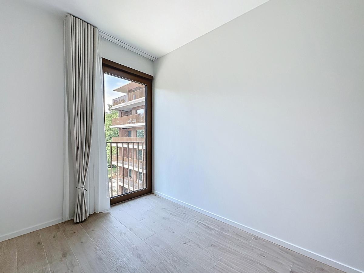 Souverain/Mix : Superbe appartement neuf + terrasse +parking
