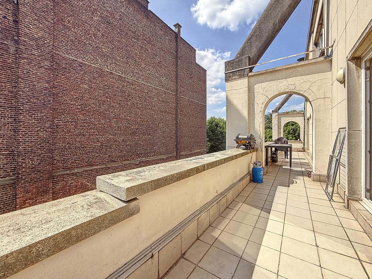 Churchill/BDC : Superbe appartement 4 chambres + terrasse
