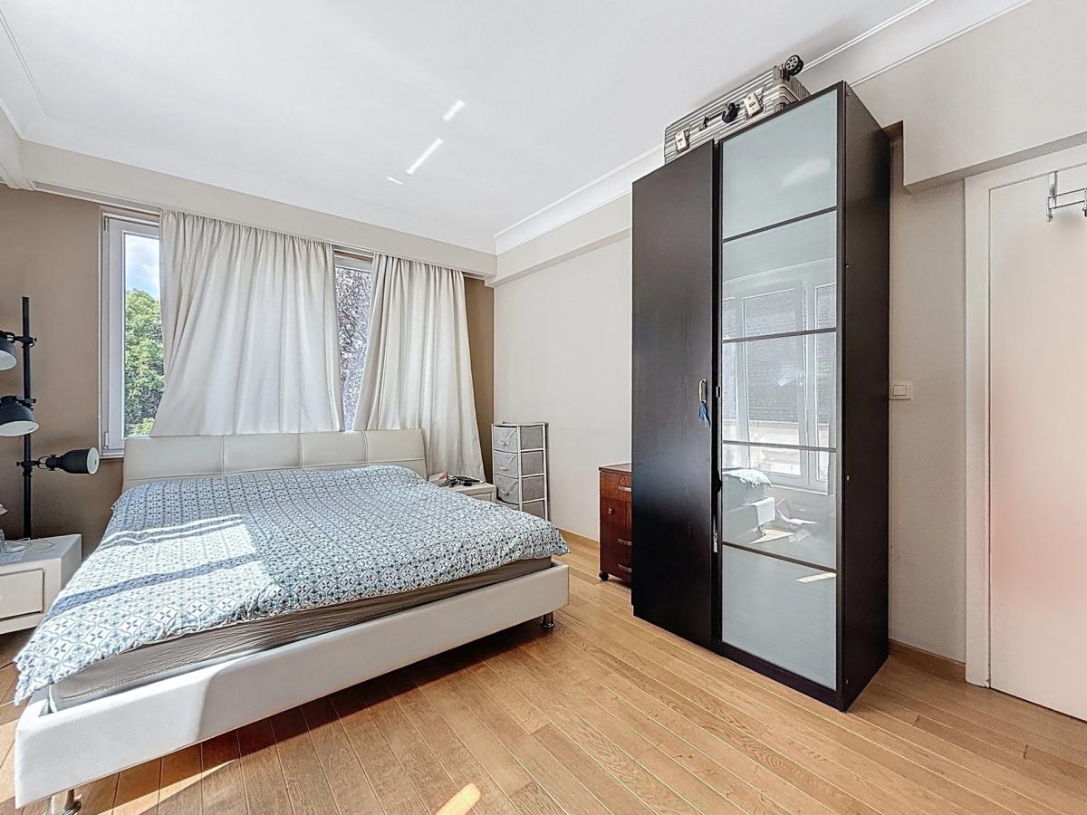 Churchill/BDC : Superbe appartement 4 chambres + terrasse