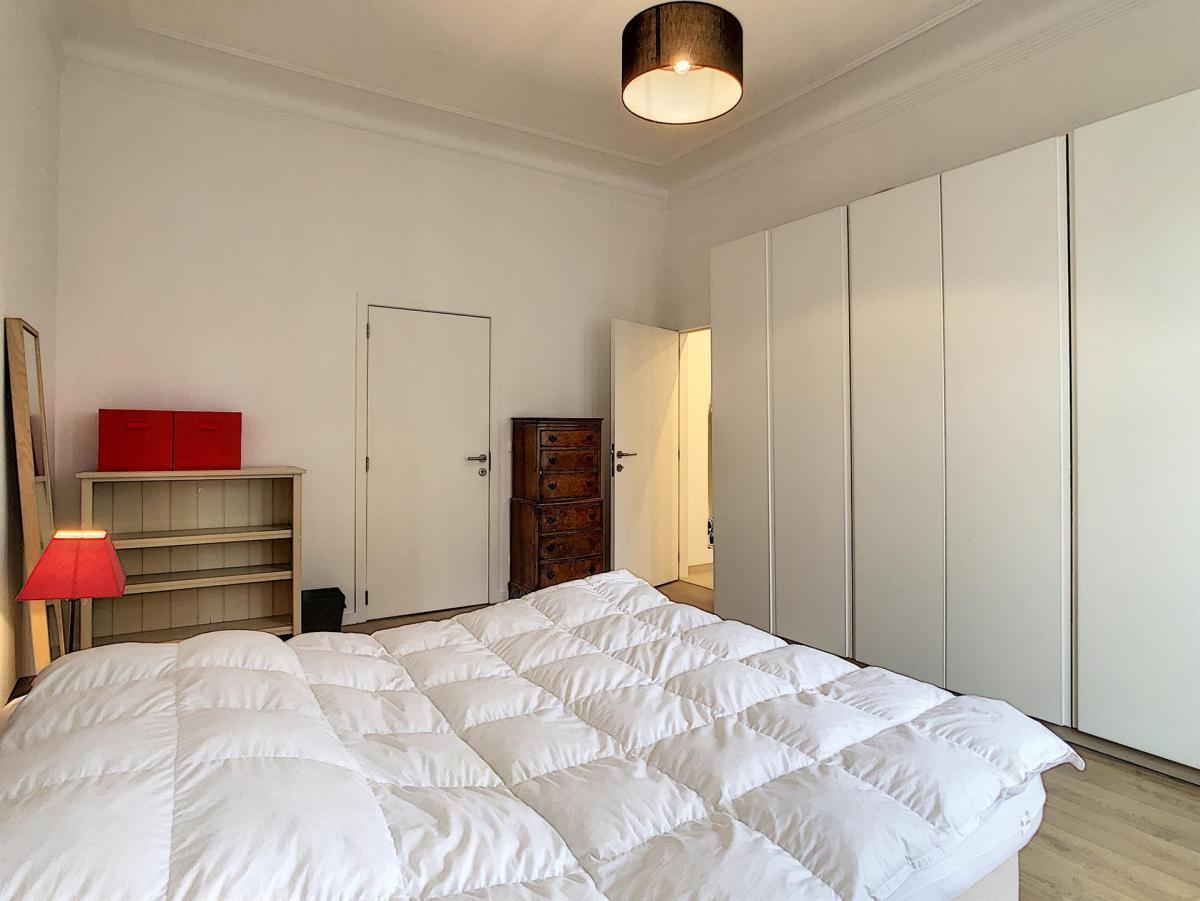 De Beco : Bel appartement meublé 2 chambres + terrasse