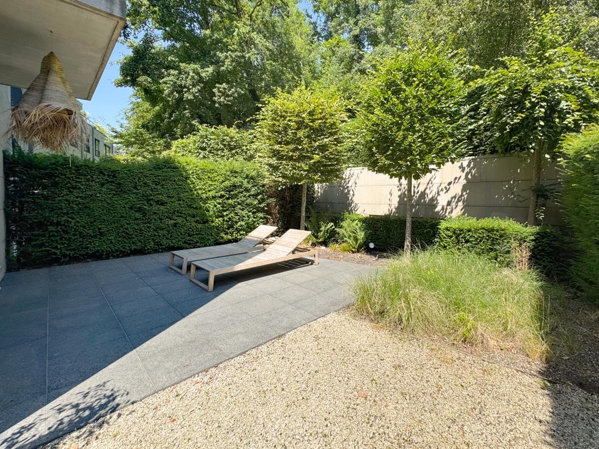 Rez-de-chaussée 2 chambres + jardin + box de garage