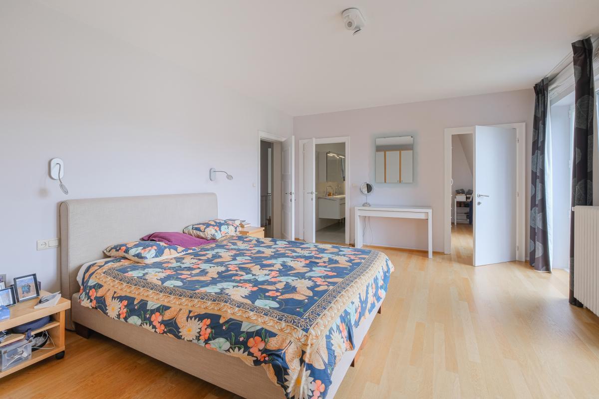 Kamerdelle : Splendide villa 6 chambres + jardin + garage