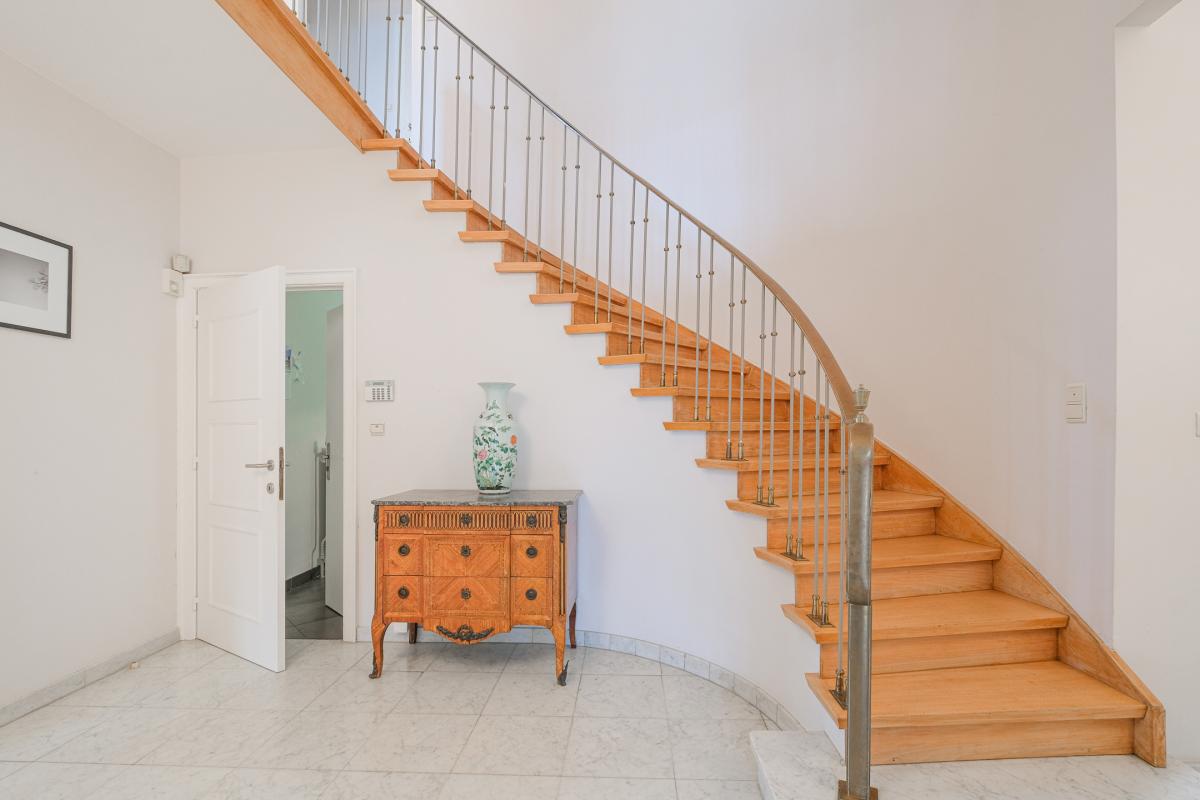 Kamerdelle : Splendide villa 6 chambres + jardin + garage