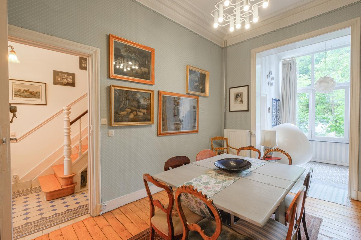 Pl. Brugmann: maison 3 chambres - 2 bureaux avec jardin Sud