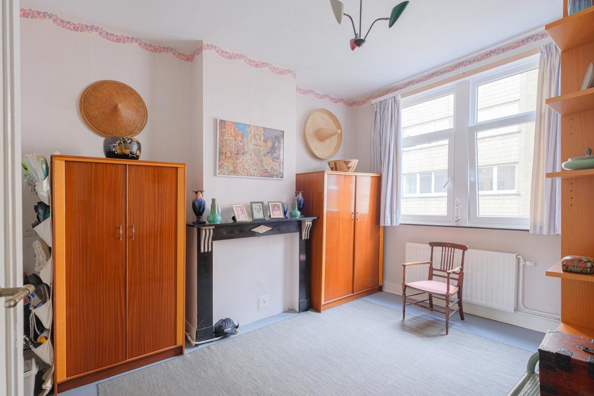 Pl. Brugmann: maison 3 chambres - 2 bureaux avec jardin Sud