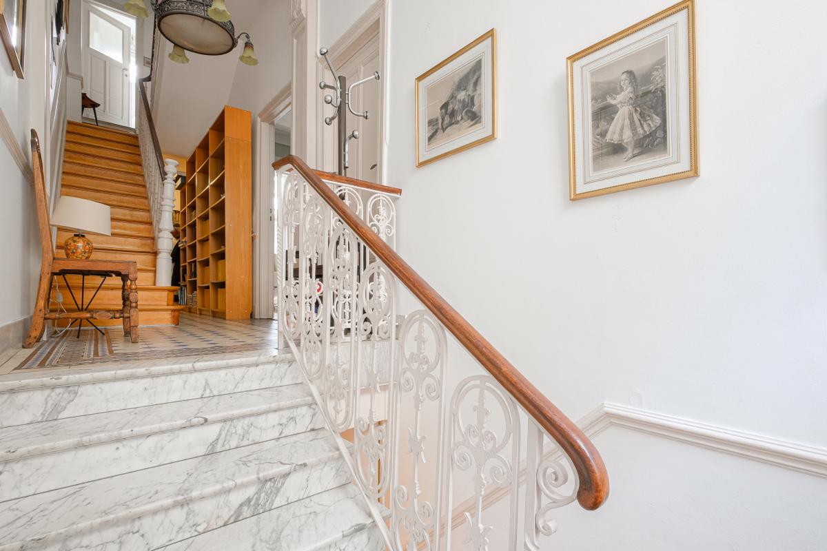 Pl. Brugmann: maison 3 chambres - 2 bureaux avec jardin Sud