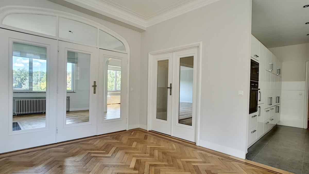 Franklin Roosevelt, lumineux penthouse 3 chambres