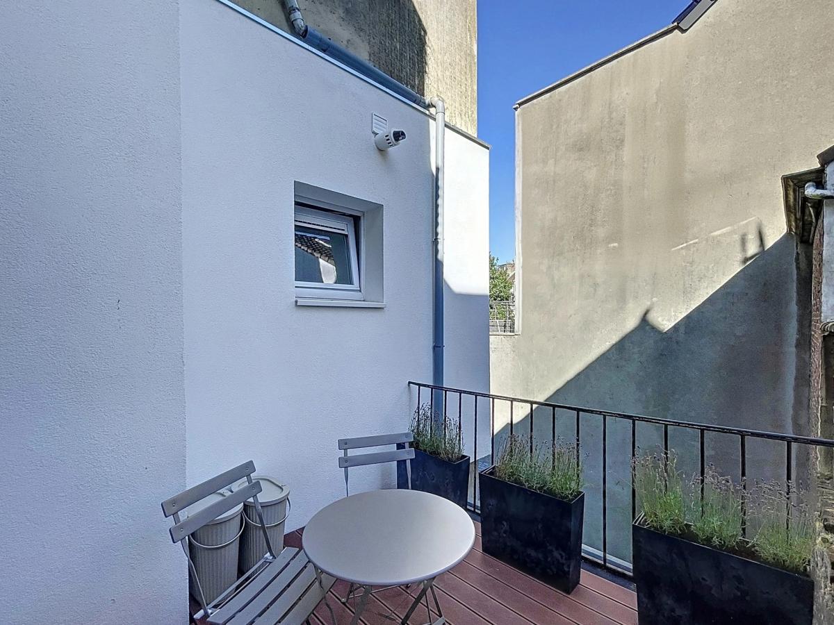 Square Marie-Louise - Bel appartement 1 chambre meublé