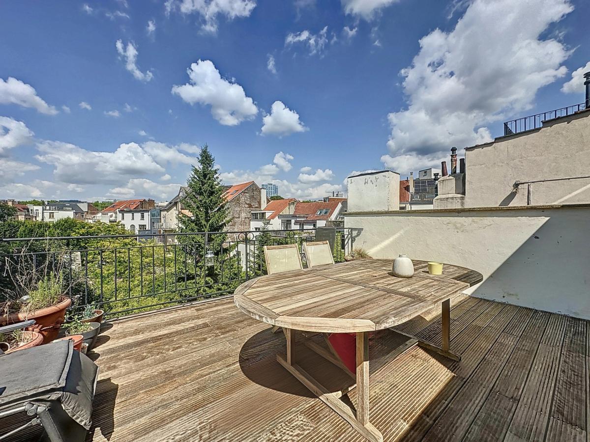 Châtelain/Brugmann : Superbe duplex penthouse meublé