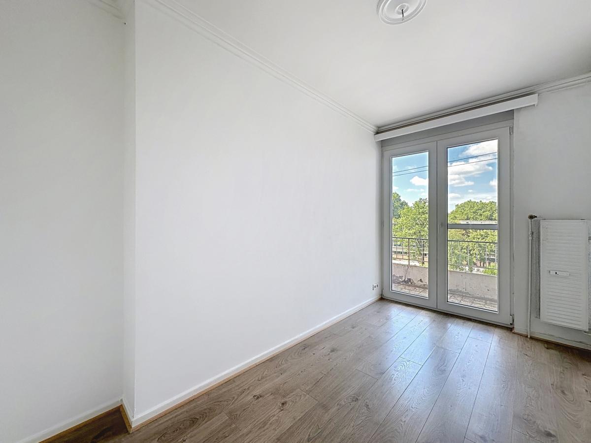 Expo Universelle : Superbe appartement de 2 chambres +balcon