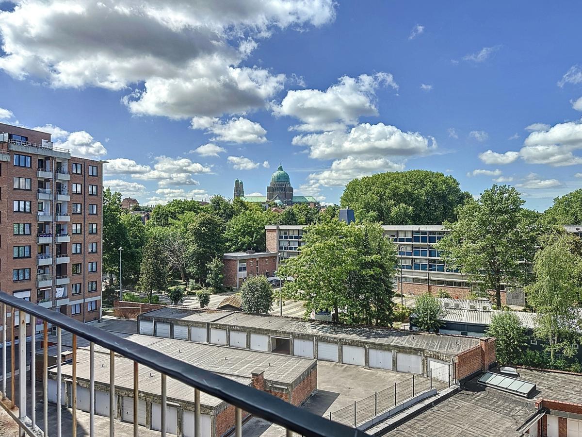 Expo Universelle : Superbe appartement de 2 chambres +balcon