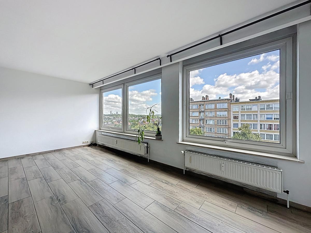 Expo Universelle : Superbe appartement de 2 chambres +balcon