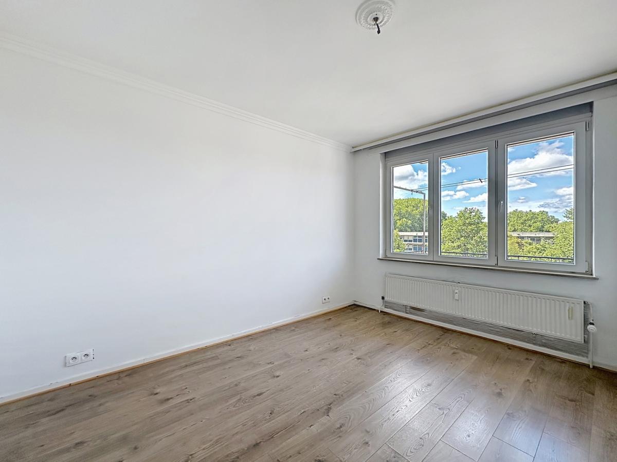 Expo Universelle : Superbe appartement de 2 chambres +balcon