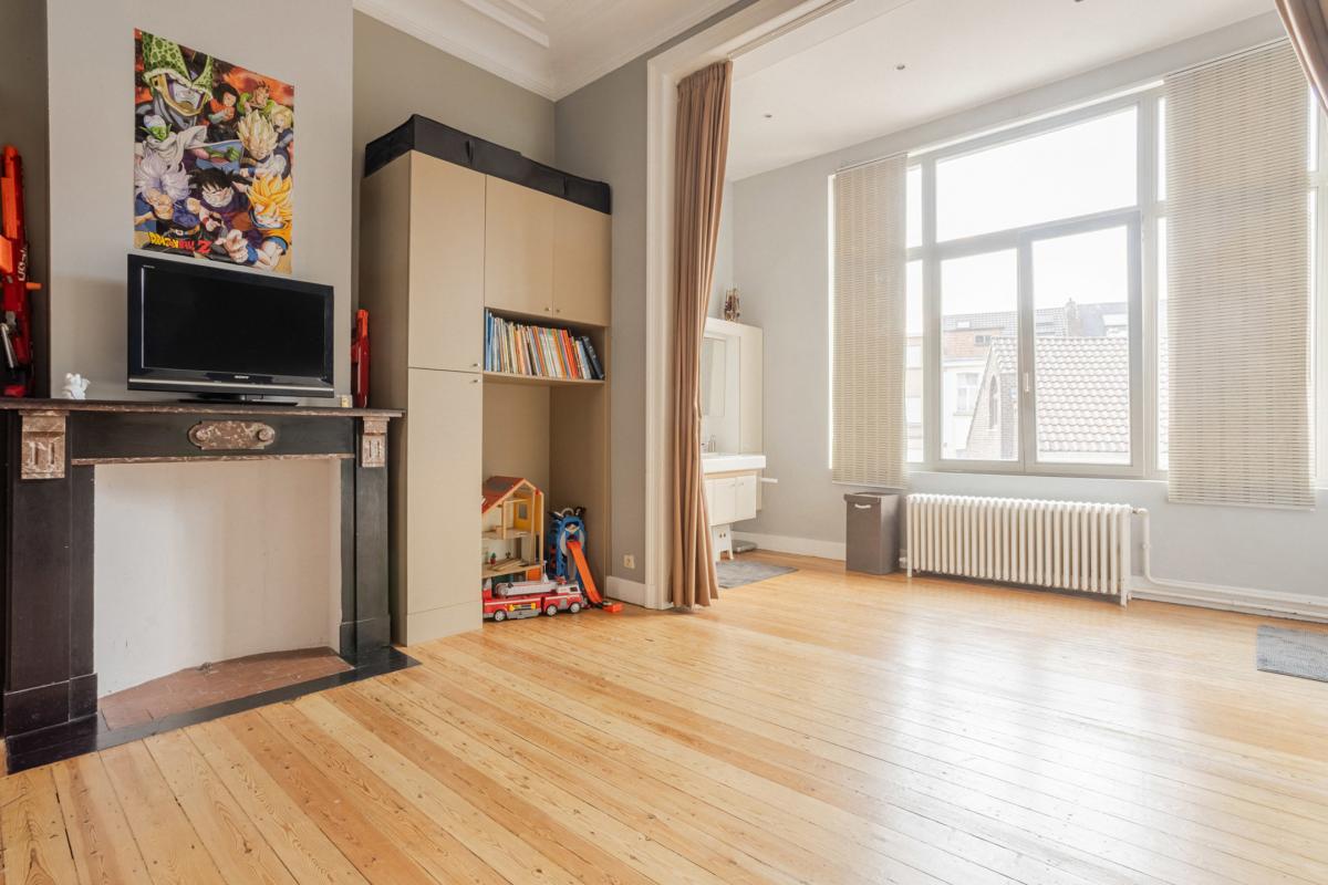 Square Ambiorix - Maison de maître de ± 380 m² bruts
