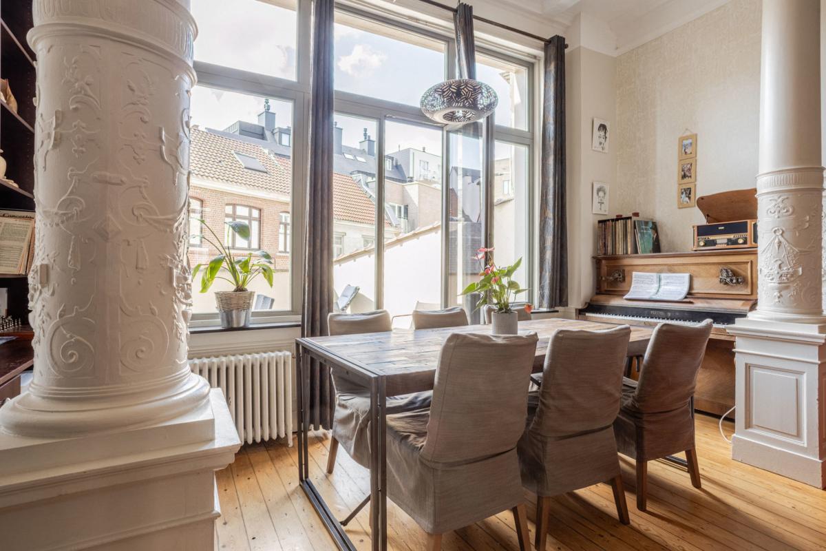 Square Ambiorix - Maison de maître de ± 380 m² bruts