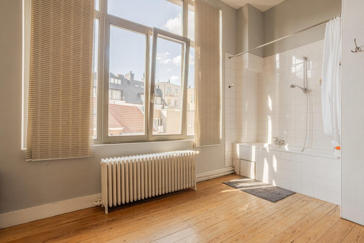 Square Ambiorix - Maison de maître de ± 380 m² bruts
