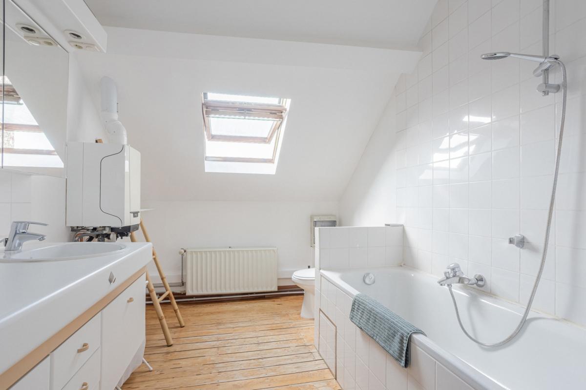 Square Ambiorix - Maison de maître de ± 380 m² bruts