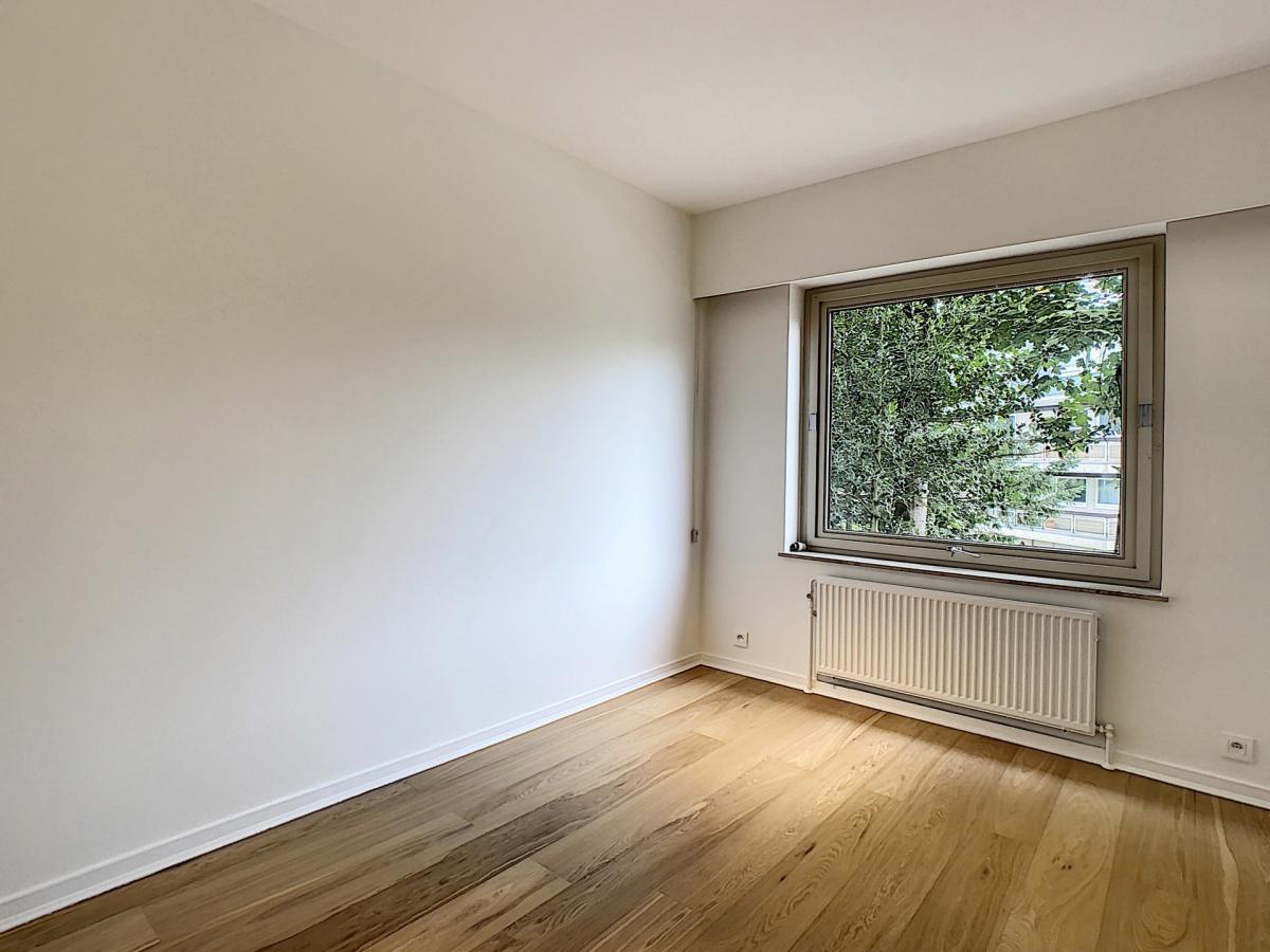Vert-Chasseur : Bel appartement en parfait état + terrasse