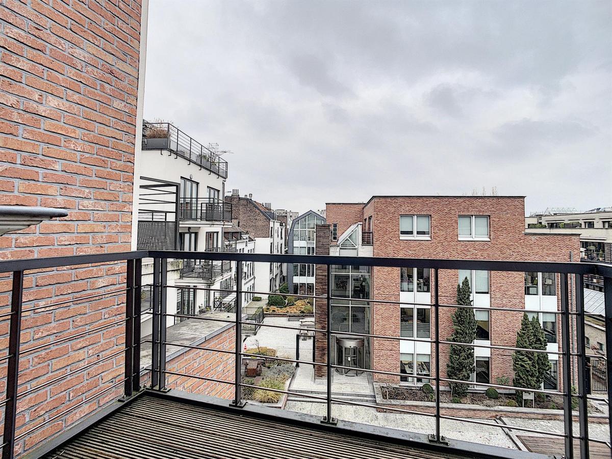 Dansaert : Magnifique duplex 2 ch. avec parking et terrasse