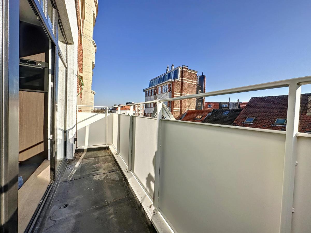 Châtelain / Washington : Bel appartement meublé + terrasse