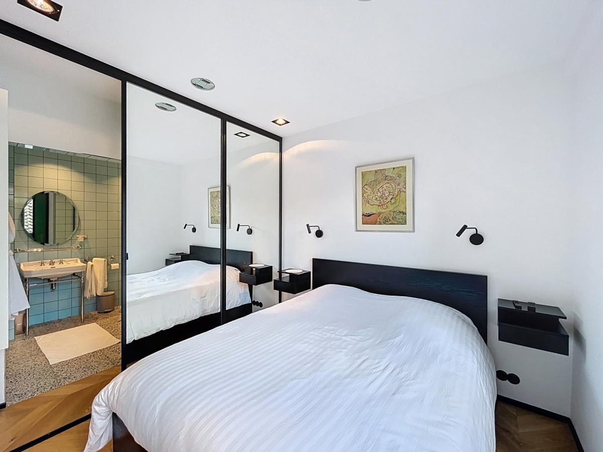 Pl. Monnaie : Superbe appartement 1chambre meublé