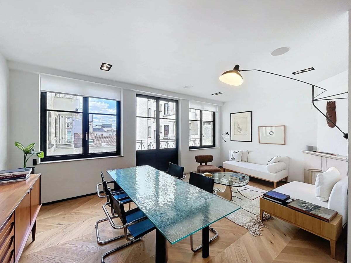 Pl. Monnaie : Superbe appartement 1chambre meublé