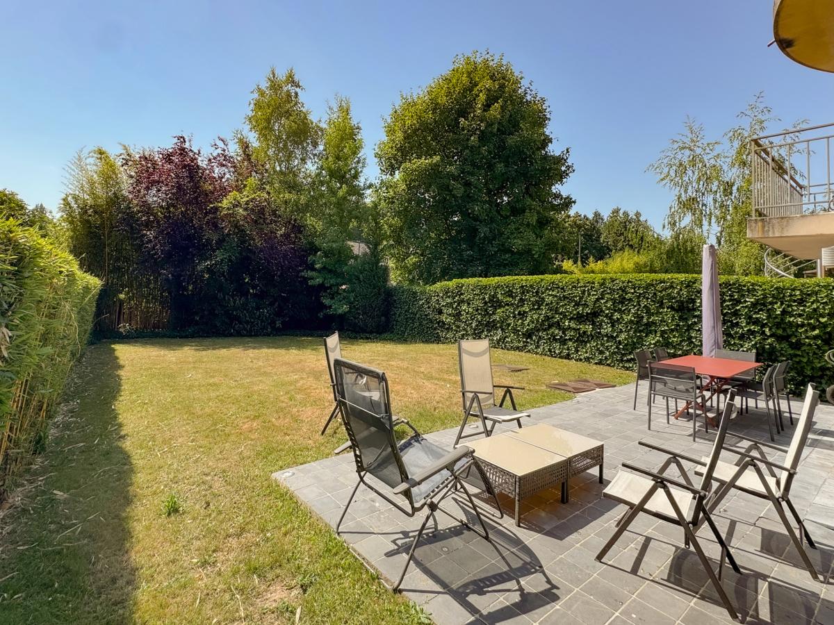 Lycée Français : Jolie villa jumelée terrasse et jardin SO 