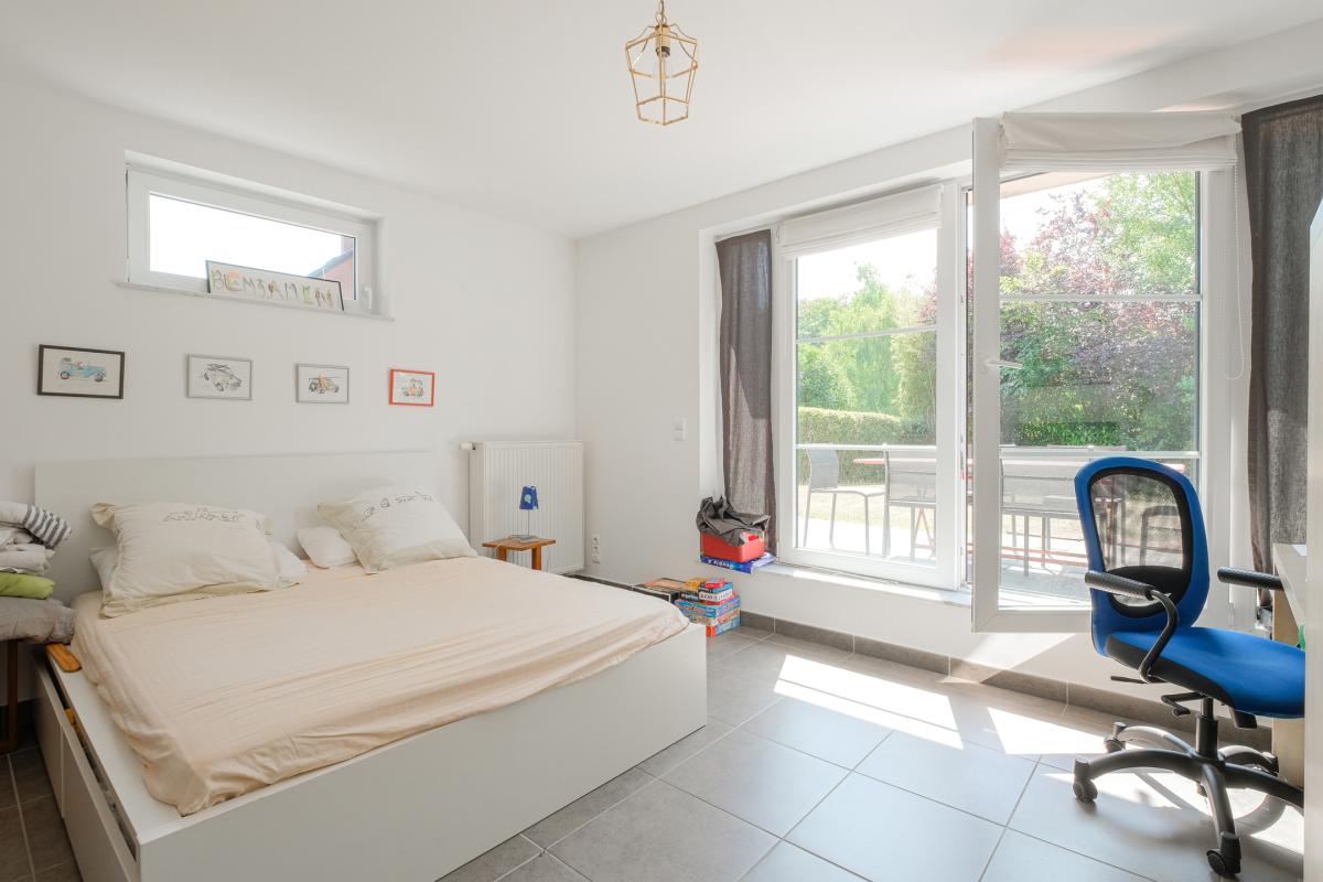 Lycée Français : Jolie villa jumelée terrasse et jardin SO 