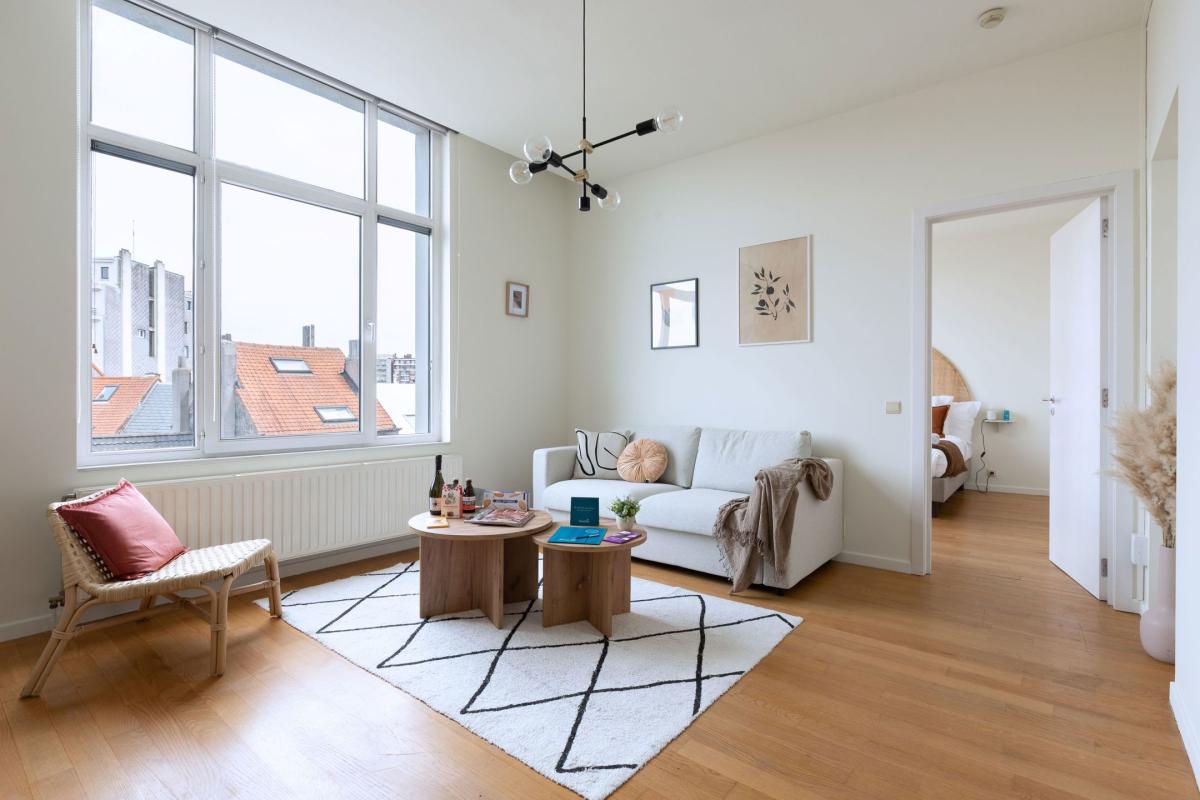 Molière: Appartement 70 m² rénové 1 ch, 1 sdb, 2 balcons
