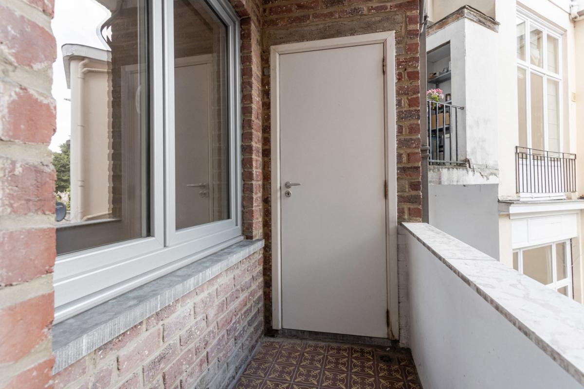 OFFRE ACCEPTEE - Cinquantenaire -  Bel appartement 2 chambres avec balcon