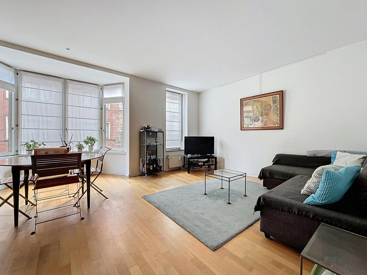 Quartier Bascule/Louise : Bel appartement 2 chambres meublé