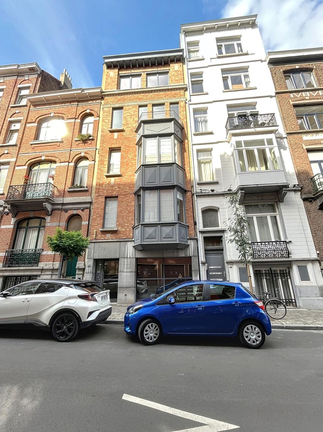 Quartier Bascule/Louise : Bel appartement 2 chambres meublé