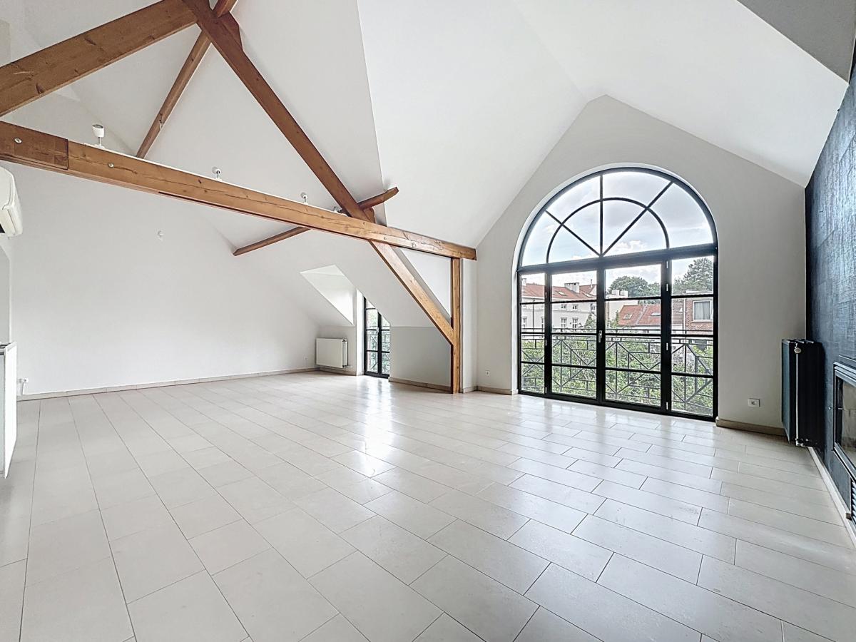 Lycée Français : Superbe duplex penthouse + terrasse + pkg