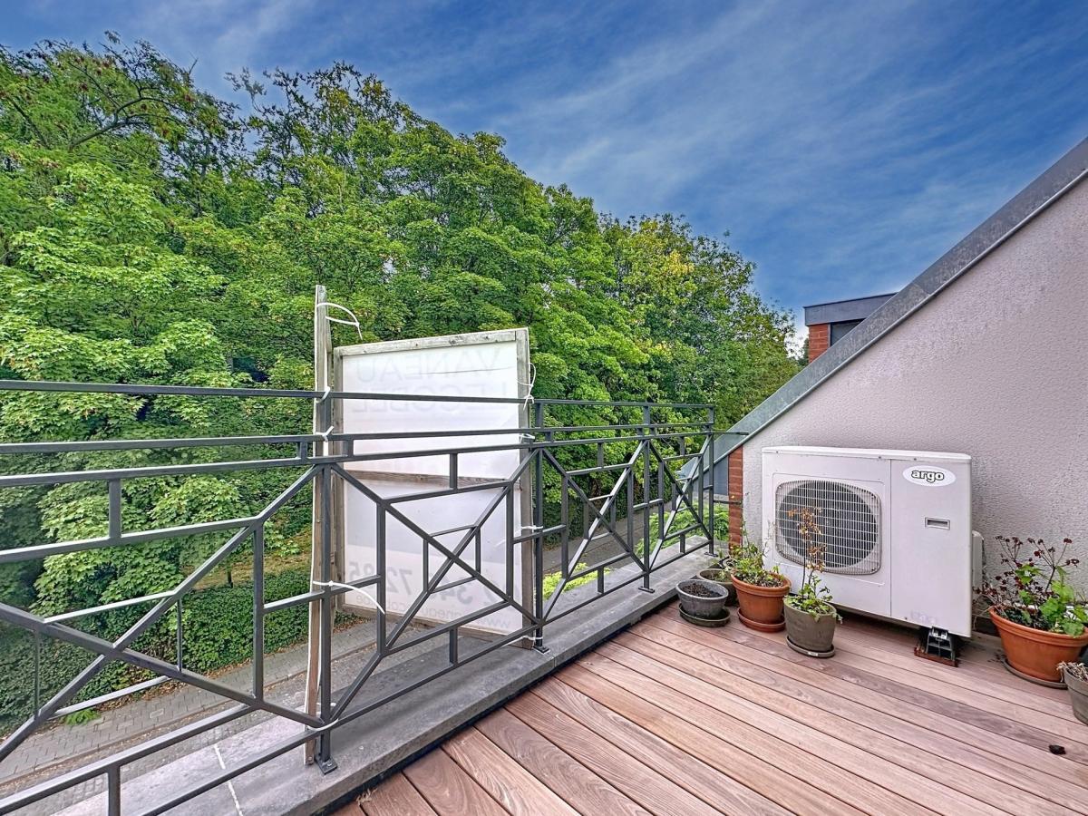 Lycée Français : Superbe duplex penthouse + terrasse + pkg