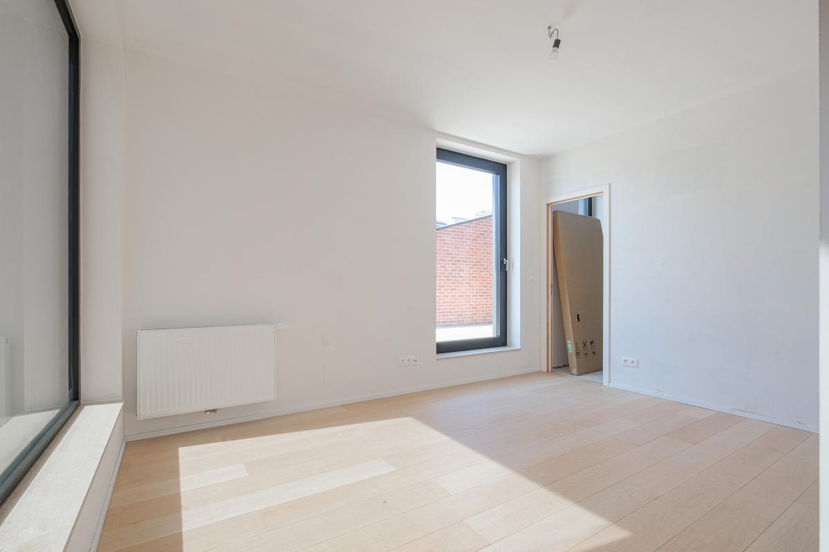 Penthouse neuf +- 204m² 3ch. + terrasse