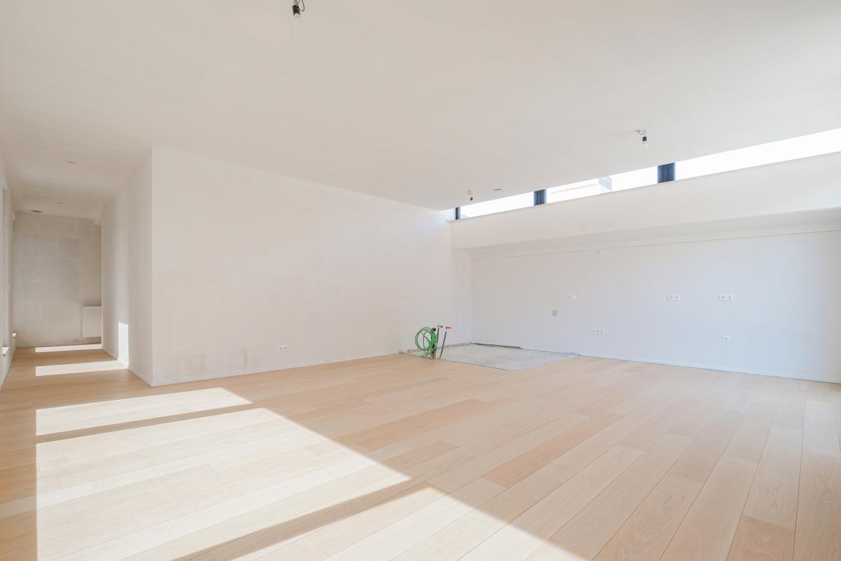 Penthouse neuf +- 204m² 3ch. + terrasse