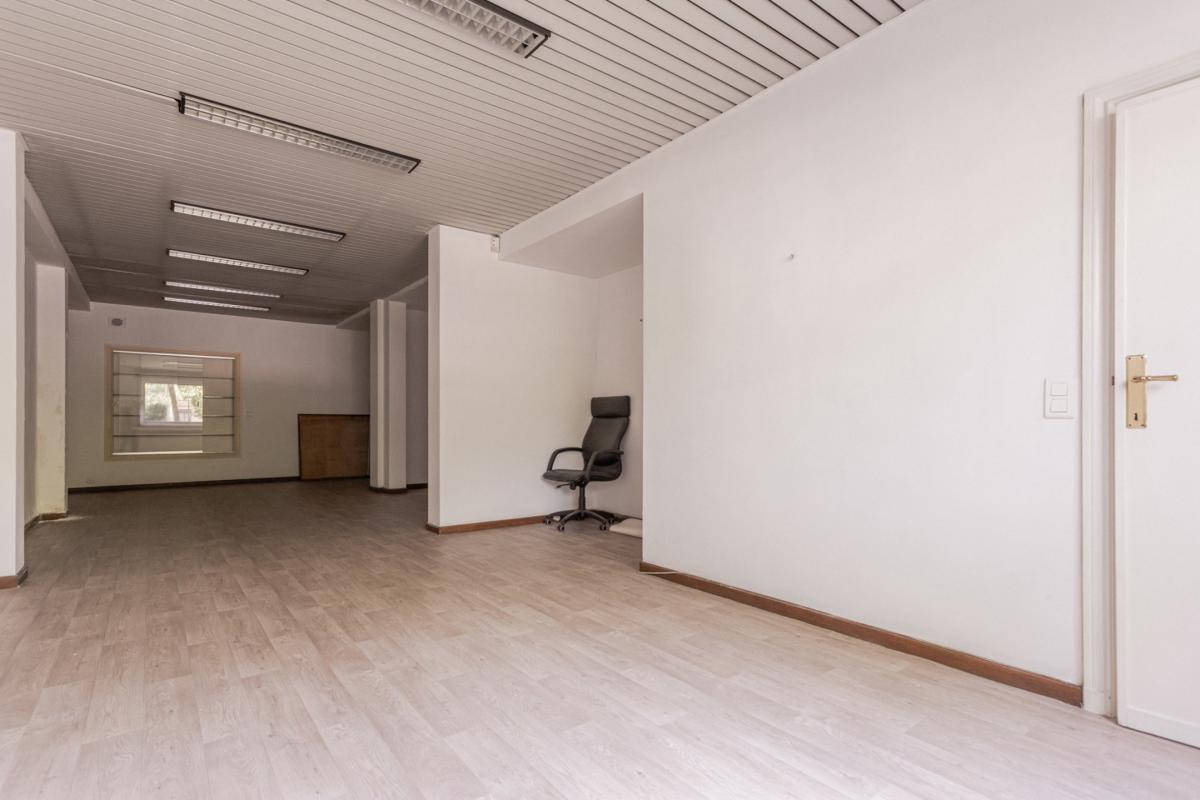 OFFRE ACCEPTEE ! Collège Saint-Michel/Montgomery - appartement 1ch à rénover.