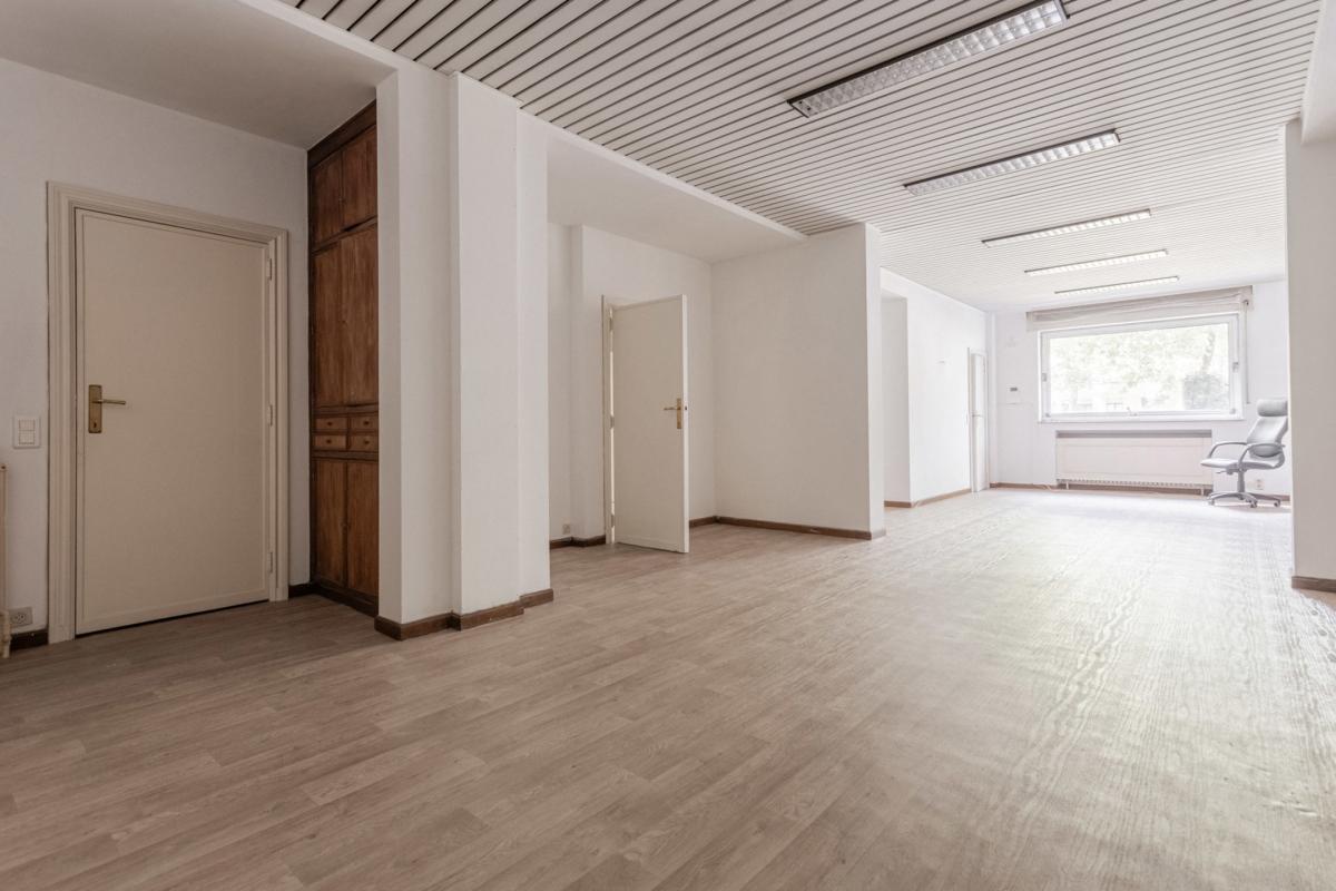 OFFRE ACCEPTEE ! Collège Saint-Michel/Montgomery - appartement 1ch à rénover.