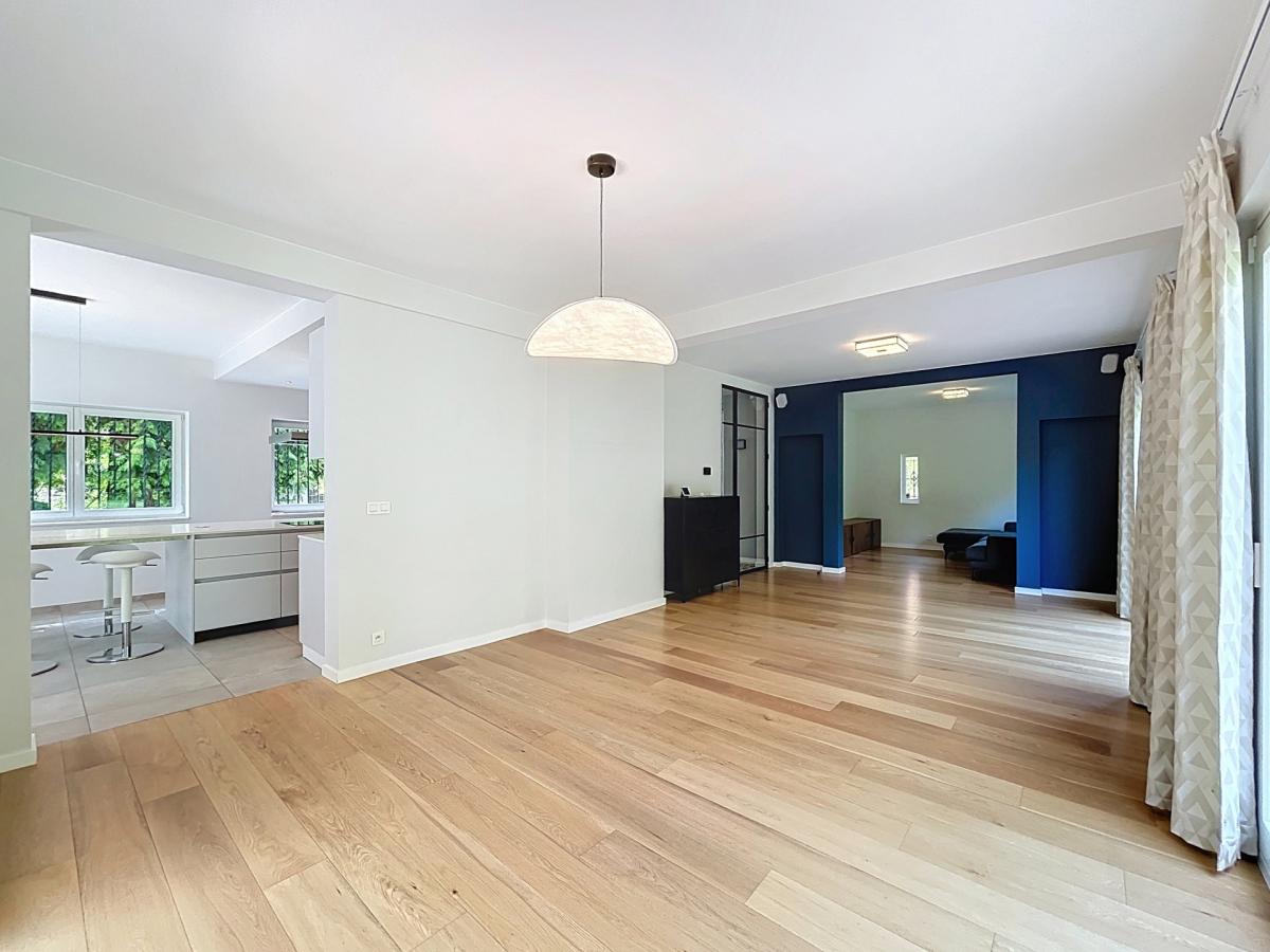 Uccle/Linkebeek : Belle villa rénovée de 4 ch.+ bureau 