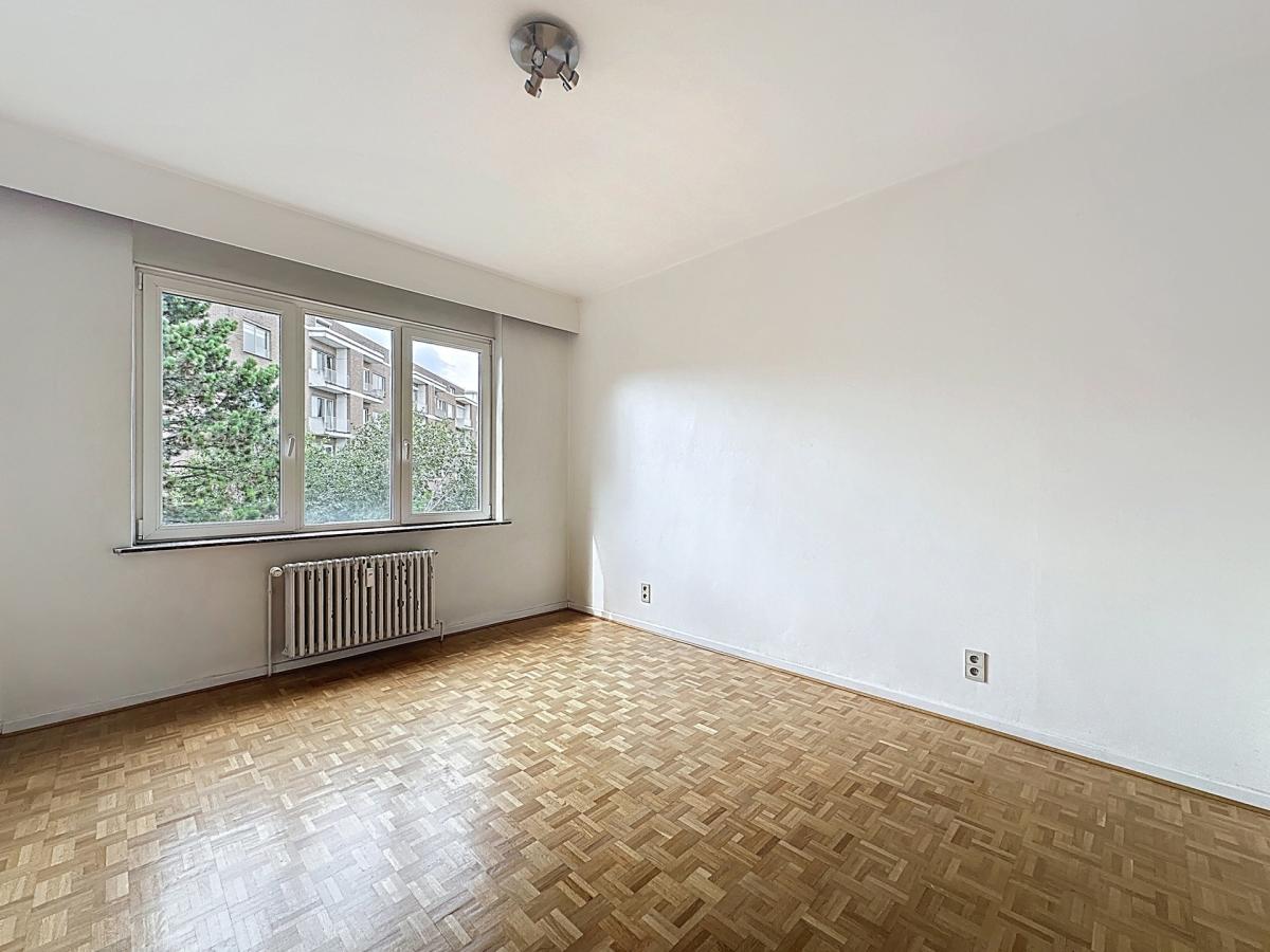 Arezzo / Lejeune : Bel appartement + terrasse + balcon