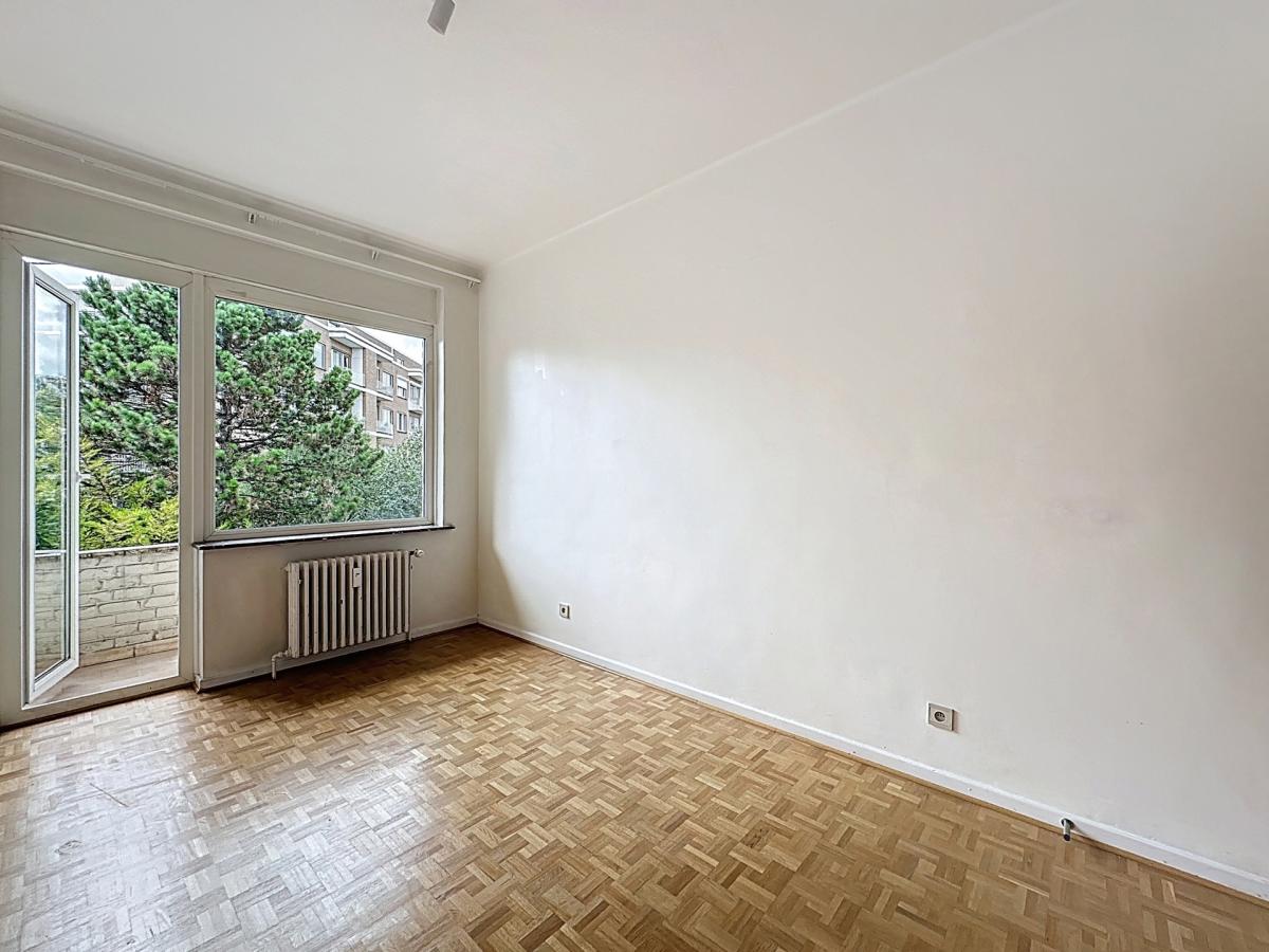 Arezzo / Lejeune : Bel appartement + terrasse + balcon