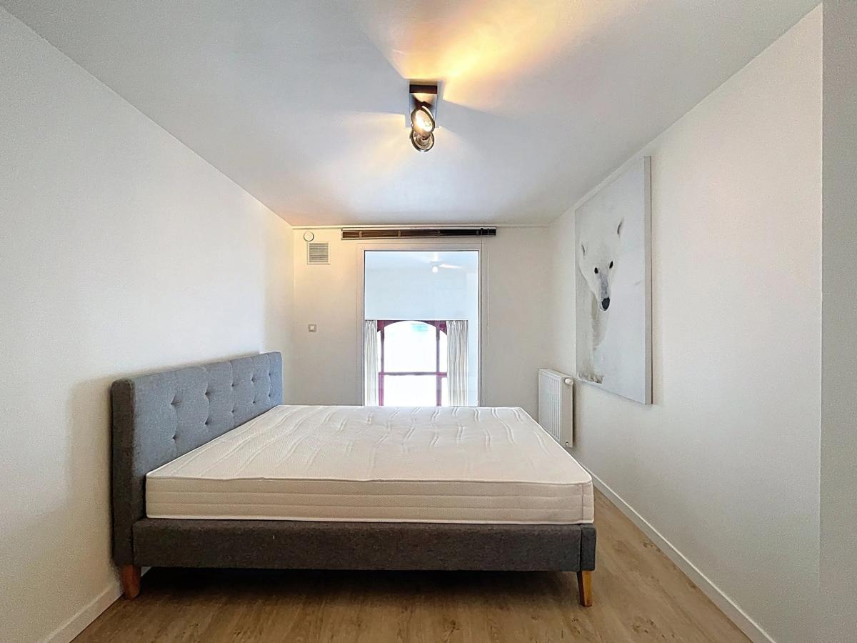 Quartier Européen : Superbe duplex meublé 2 chambres