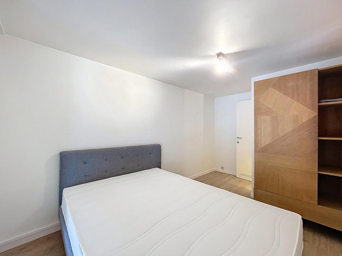 Quartier Européen : Superbe duplex meublé 2 chambres