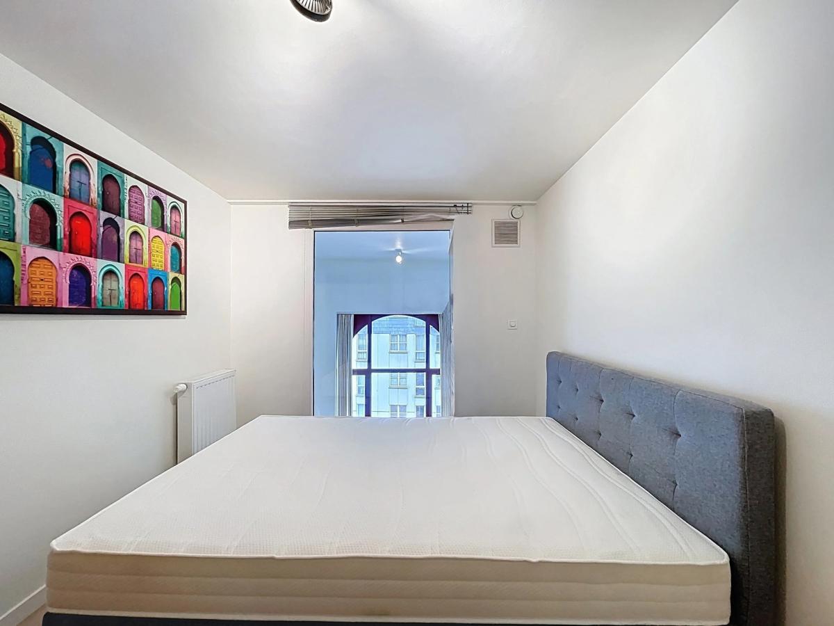 Quartier Européen : Superbe duplex meublé 2 chambres