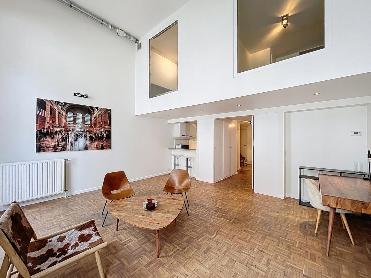 Quartier Européen : Superbe duplex meublé 2 chambres