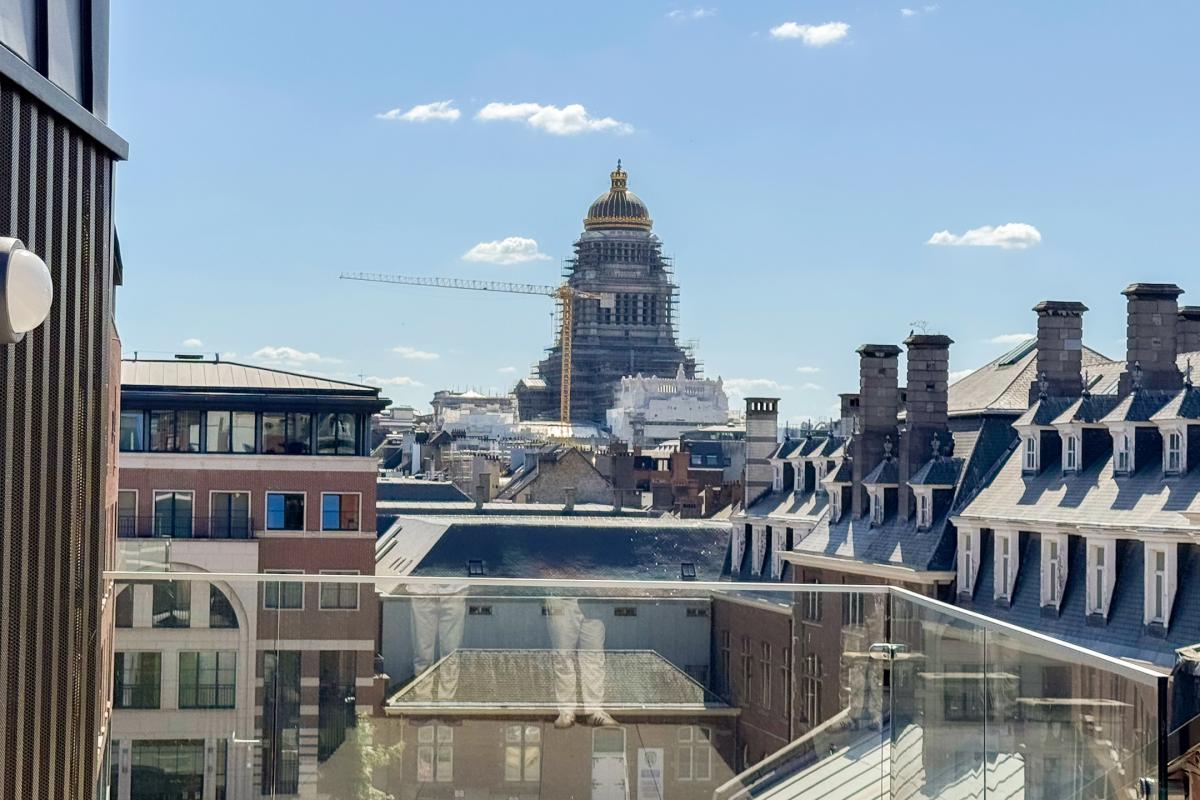 Penthouse neuf +- 204m² 3ch. + terrasse