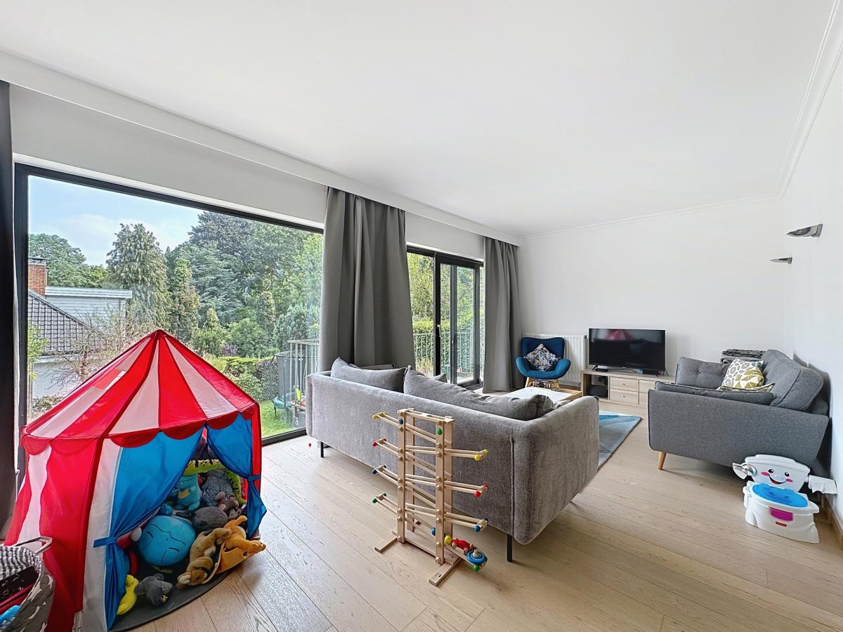 Saint-Job : Magnifique maison 5 chambres + jardin