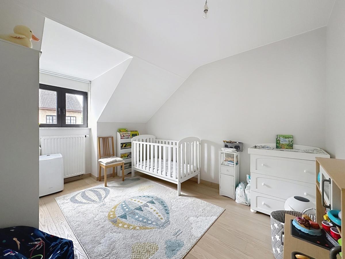 Saint-Job : Magnifique maison 5 chambres + jardin